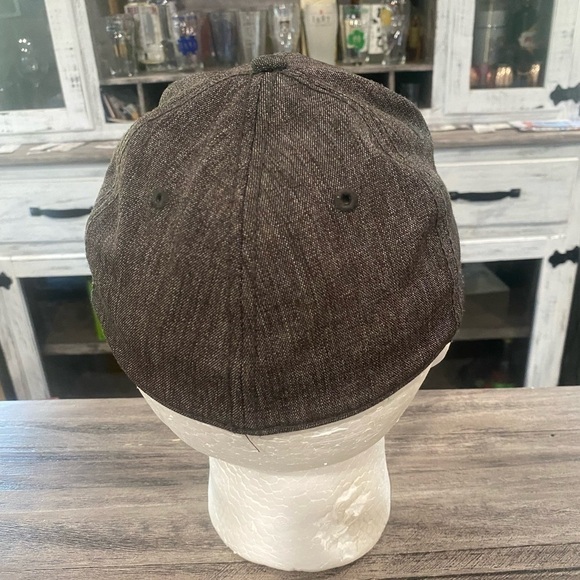 Solid Colored Gray & Black Hat - Picture 4 of 5